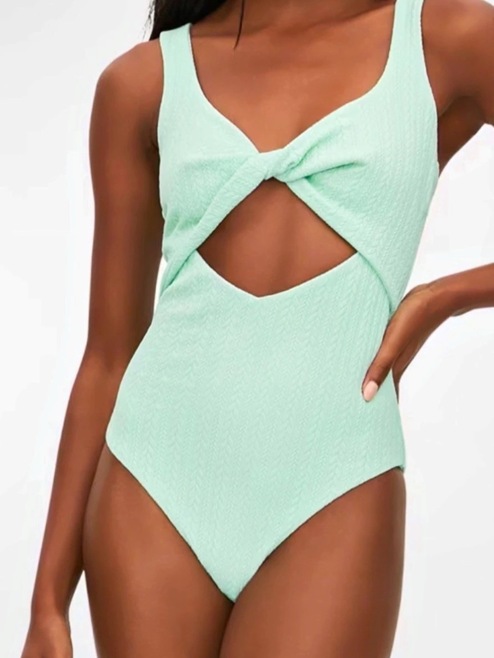 BEACH RIOT Aviva Twist Cutout One-Piece Swimsuit in Mint Green XL